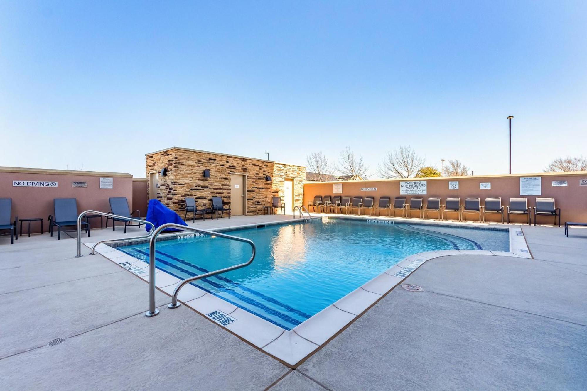 Fairfield Inn & Suites Dallas Arlington South מראה חיצוני תמונה